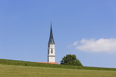 Deutschland, Bayern, Oberbayern, Soyen, Kirchreit, Kirche Mariä Himmelfahrt, Kirchturm - SIEF005861