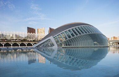 Spanien, Valencia, Stadt der Künste und Wissenschaften, Kino L'Hemisferic - WWF003324