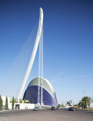 Spanien, Valencia, Stadt der Künste und Wissenschaften, Brücke Puente del Grao und L'Agora - WWF003326