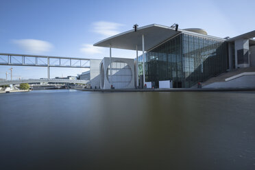 Germany, Berlin, view to Marie-Elisabeth-Lueders-Building - HCF000058