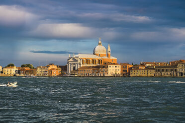 Italien, Venedig, Blick auf Il Redentore - AP000009