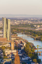 Deutschland, Hessen, Frankfurt, Blick auf Ostende mit Neubau der Europäischen Zentralbank von oben - WDF002606