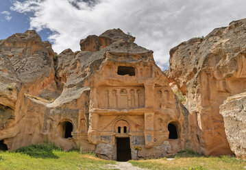 Turkey, Cappadocia, Guelsehir, monastery complex Aciksaray - SIE005881