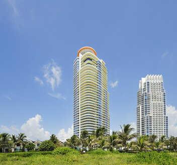 USA, Florida, Miami Beach, skyscrapers Continuum on South Beach - BR000644