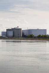 France, Elsass, view to nuclear power station at Rhine River - WI000973