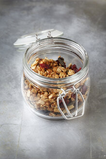 Knuspriges Granola mit Hafer, Kürbiskernen und Mandelsplittern - EVGF000892