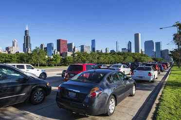 USA, Illinois, Chicago, traffic jam on Lake Shore Drive - FO007146
