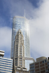 USA, Illinois, Chicago, Trump Tower in clouds - FOF007159