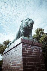 Germany, Lubeck, Lubeck lion next to the Castle Gate - KRPF001043