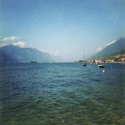 Italy, Veneto, View of Lago di Garda - LVF001843