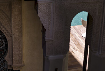 Marokko, Fes, Hotel Riad Fes, Teil einer Wandverkleidung - KMF001437