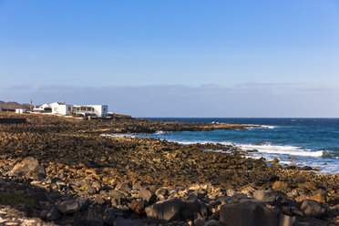 Spain, Canary Islands, Lanzarote, Costa Teguise, El Orinete, House at the coast - AMF002798