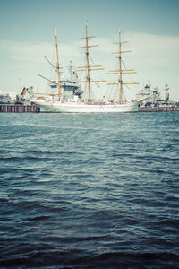 Deutschland, Schleswig-Holstein, Kiel, Segelschulschiff Gorch Fock - KRP001058