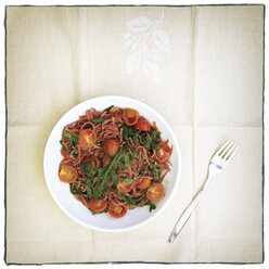 Red wine pasta with tomatoes - EVGF000839