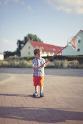 Little boy with net - AFF000079