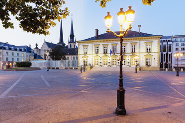 Luxembourg, Luxembourg City, City Hall at Place de Guillaume II in the morning light - MSF004257