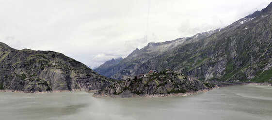 Schweiz, Kanton Bern, Guttannen, Berner Alpen, Grimselsee und Hotel Grimsel Hospiz - SCH000415