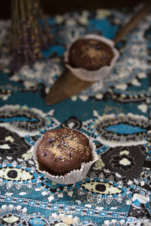 Schokoladenmuffins mit Lavendelblüten und Lavendelzucker - MYF000552