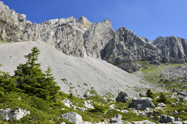 Montenegro, Crna Gora, Der Balkan, Komovi-Gebirge, Nordwand des Kom Kucki - ES001370