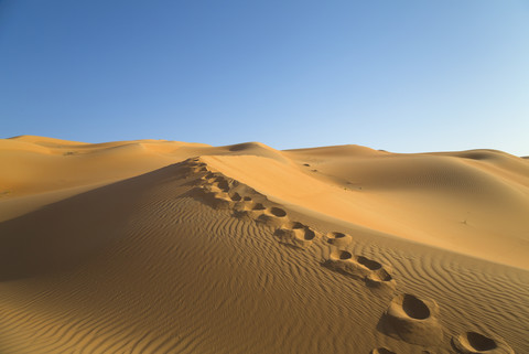 Vereinigte Arabische Emirate, Dubai, Rub al-Khali Wüste, das leere Viertel, Fußabdrücke, lizenzfreies Stockfoto