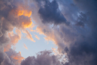Germany, Berlin, cloud formation in the sky - KRPF001135
