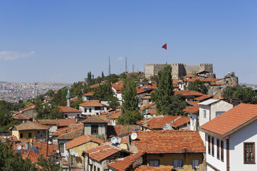 Türkei, Ankara, Blick auf die Stadt mit der Zitadelle von Ankara - SIEF005910