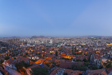 Türkei, Ankara, Blick auf die Stadt, Wohnhaus Gecekondu - SIEF005930