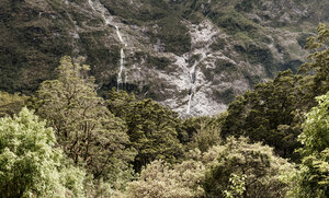 Neuseeland, Südinsel, Milford Track, Milford Sound, Wasserfall - WV000669