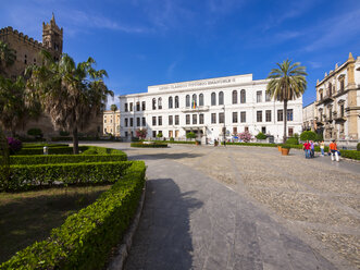 Italy, Sicily, Palermo, cathedral Maria Santissima Assunta and Liceo classico Vittorio Emanuele II - AMF002851