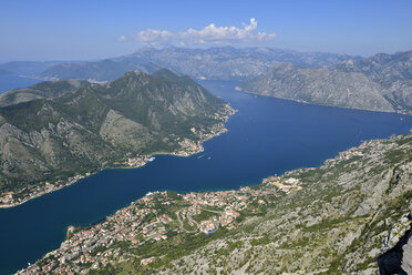 Montenegro, Crna Gora, Der Balkan, Kotor, Blick über die Bucht von Kotor - ES001409