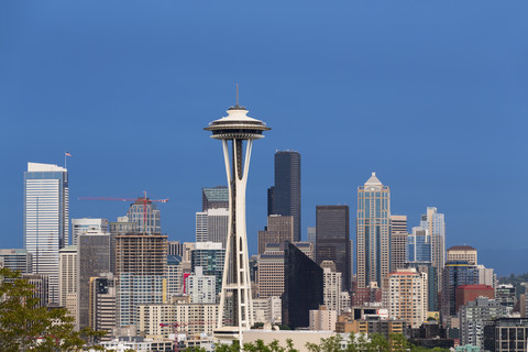USA, Bundesstaat Washington, Skyline von Seattle mit Space Needle, lizenzfreies Stockfoto