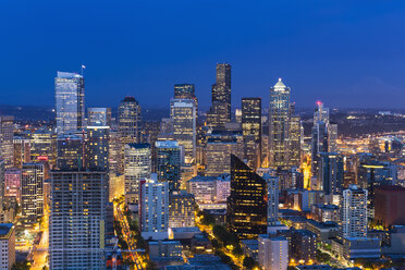 USA, Washington State, Seattle, Cityscape, Blue hour - FOF007130