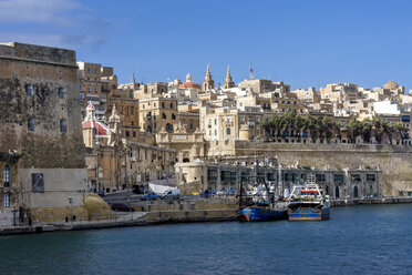 Malta, Valletta, Stadtbild vom Grand Harbour aus gesehen - WEF000252