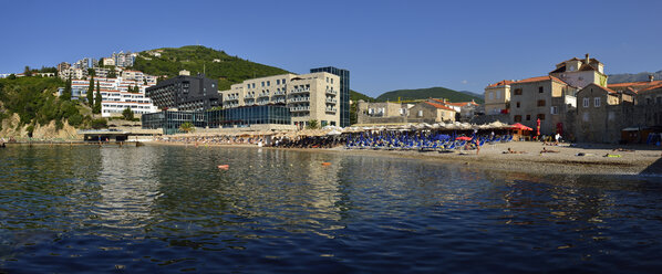 Montenegro, Blick über den Strand von Budva - ES001424