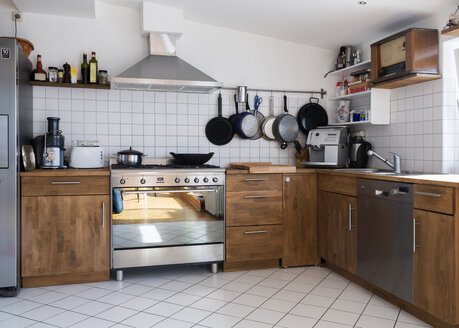 Kitchen in a penthouse flat - TK000381