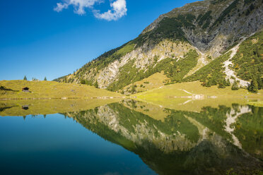 Germany, Bavaria, Allgaeu, Allgaeu Alps, Unterer Gaisalpsee - WGF000468