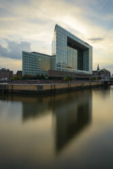 Germany, Hamburg, High-rise office building Ericusspitze, Publishing house Der Spiegel - RJF000295