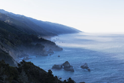 USA, California, Big Sur, Pacific Coast, National Scenic Byway - FOF007250