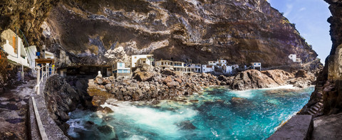 Spanien, Kanarische Inseln, La Palma, Tijarafe, Poris de Candelaria, Häuser in Höhle, lizenzfreies Stockfoto