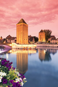 Frankreich, Elsass, Straßburg, Petite France, Barrage Vauban, Fluss lll im Abendlicht - MSF004290