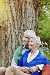 Germany, Hesse, Frankfurt, Senior couple enjoying nature in park - RORF000033