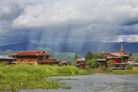 Myanmar, Siedlung am Inle-See, lizenzfreies Stockfoto