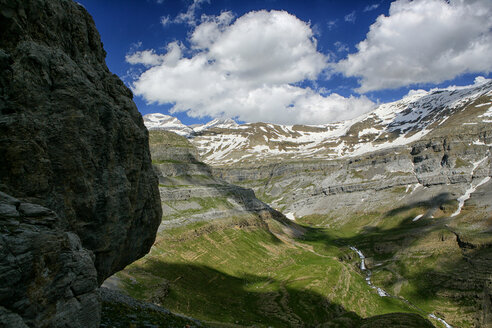 Spanien, Ordesa-Nationalpark, Felsformation - DSGF000406