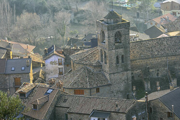 Spain, Province of Huesca, Boltanya, townscape with church - DSGF000412