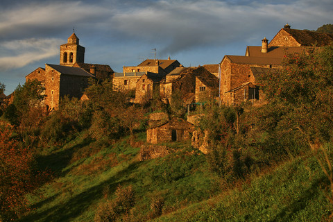 Spanien, Provinz Huesca, Puertolas, Bergdorf Bestue, lizenzfreies Stockfoto