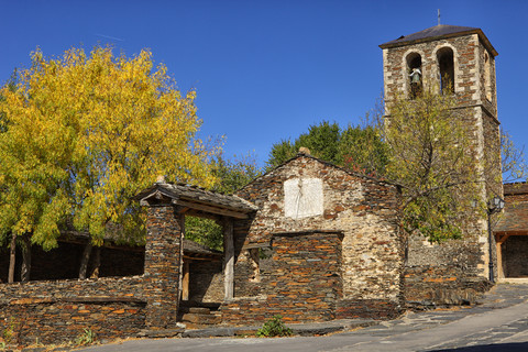 Spanien, Campillo de Ranas, Alter Glockenturm, lizenzfreies Stockfoto