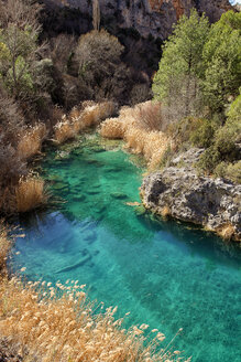 Spanien, Wasserbecken im Naturpark Serrania de Cuenca - DSGF000645