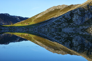 Spain, reflection of Picos de Europa in Lake Enol - DSGF000507