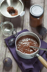 Casserolle of plum fig jam - SBDF001298