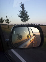 Landscape in car mirror - MJF001503